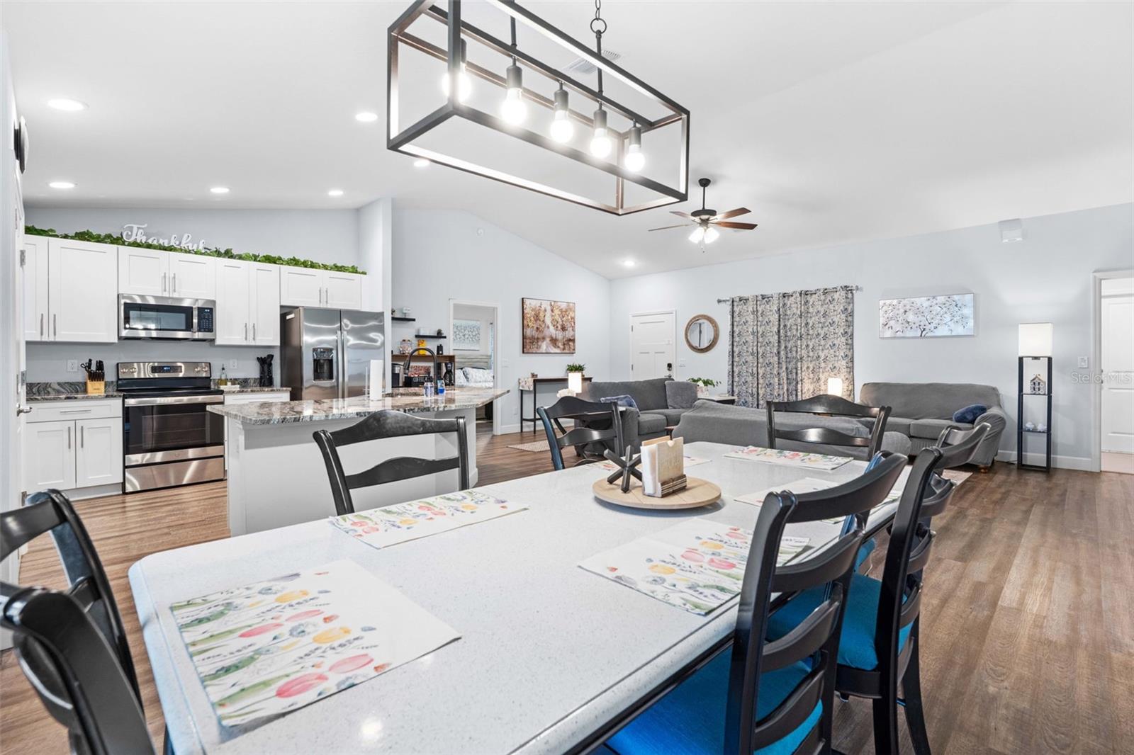SPRING HILL - Residential