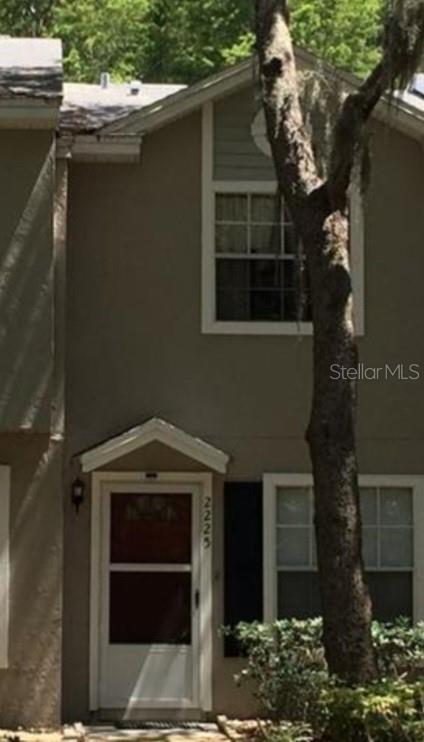 Beautiful two bedroom townhouse in Palm Harbor. Indoor laundry room conveniently located on the first floor, with washer and dryer. New roof, only 4 years old.  Carrier 2 Ton AC unit only 3 years old and Rheem hot water tank is 7 years old. Low HOA fees, only $240 a month... and conveniently located close to Gulf Beaches and International Airports.