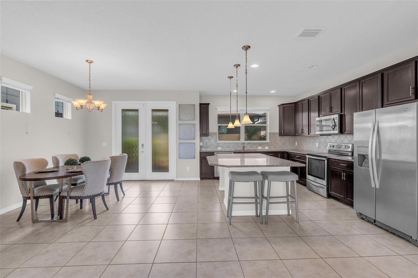 LAKEVIEW POINTE/HORIZON WEST P - Residential