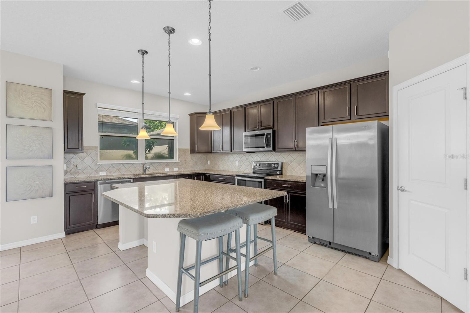 LAKEVIEW POINTE/HORIZON WEST P - Residential