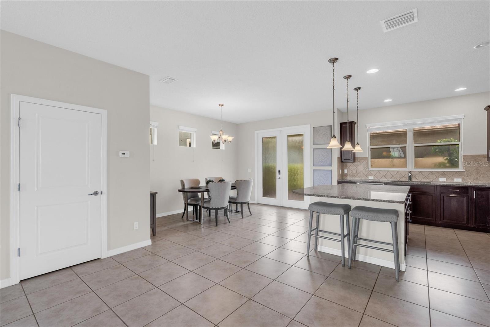 LAKEVIEW POINTE/HORIZON WEST P - Residential