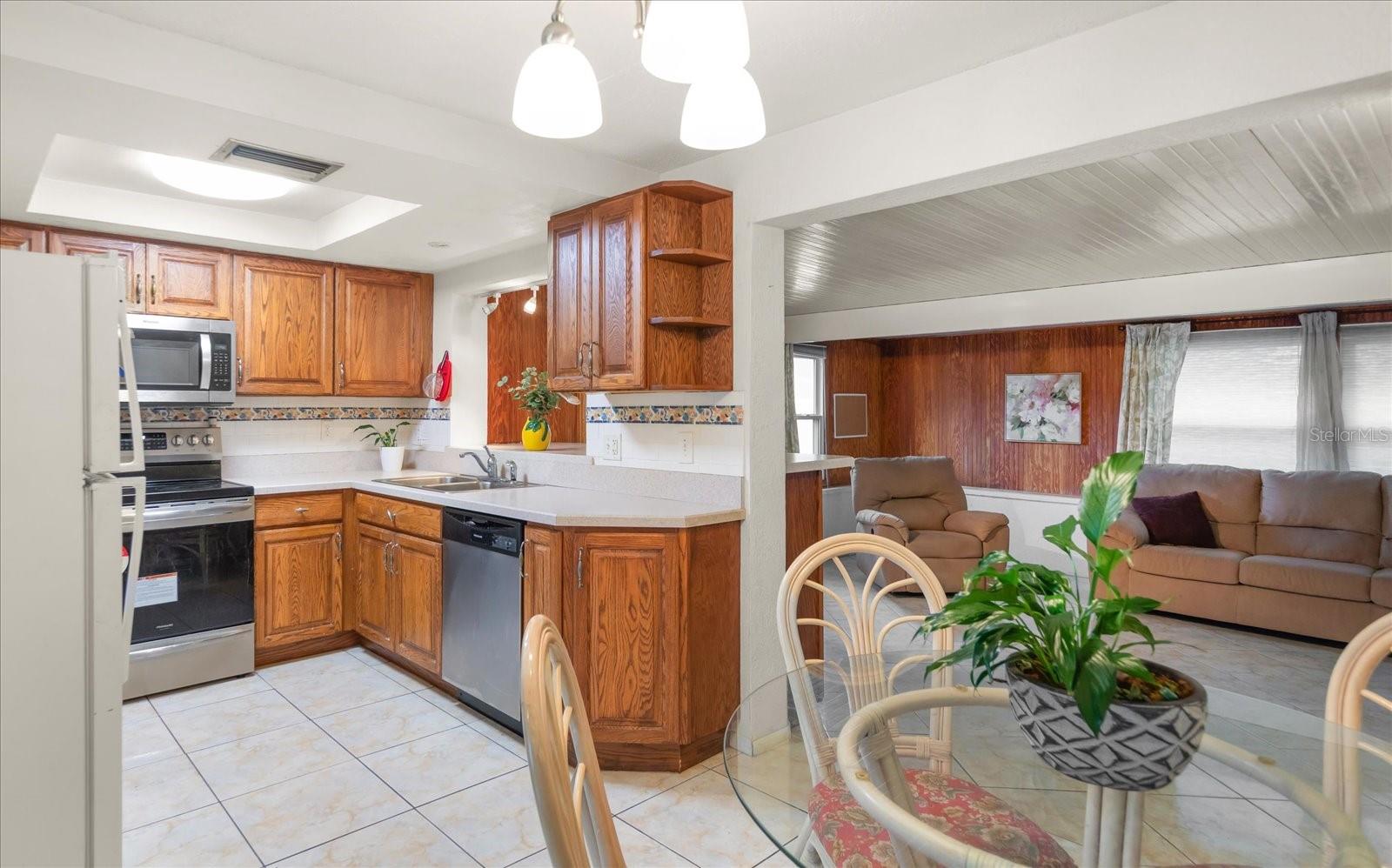 ORANGEWOOD HIGHLANDS 1ST ADD - Residential