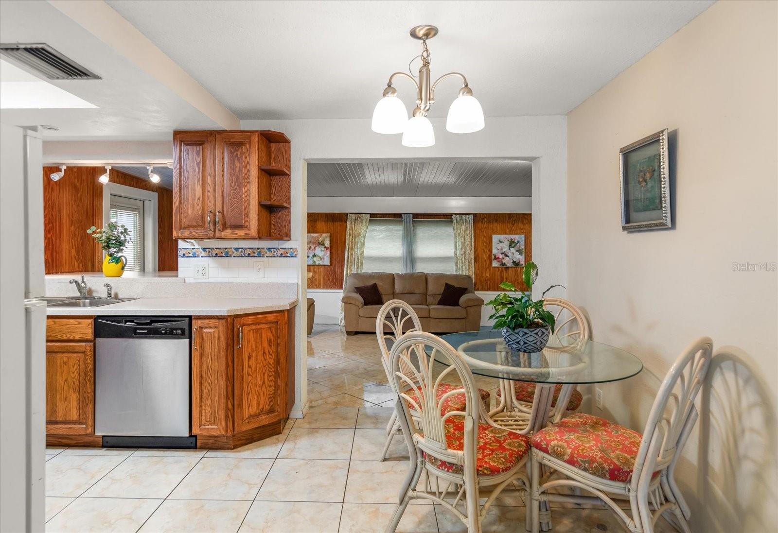 ORANGEWOOD HIGHLANDS 1ST ADD - Residential