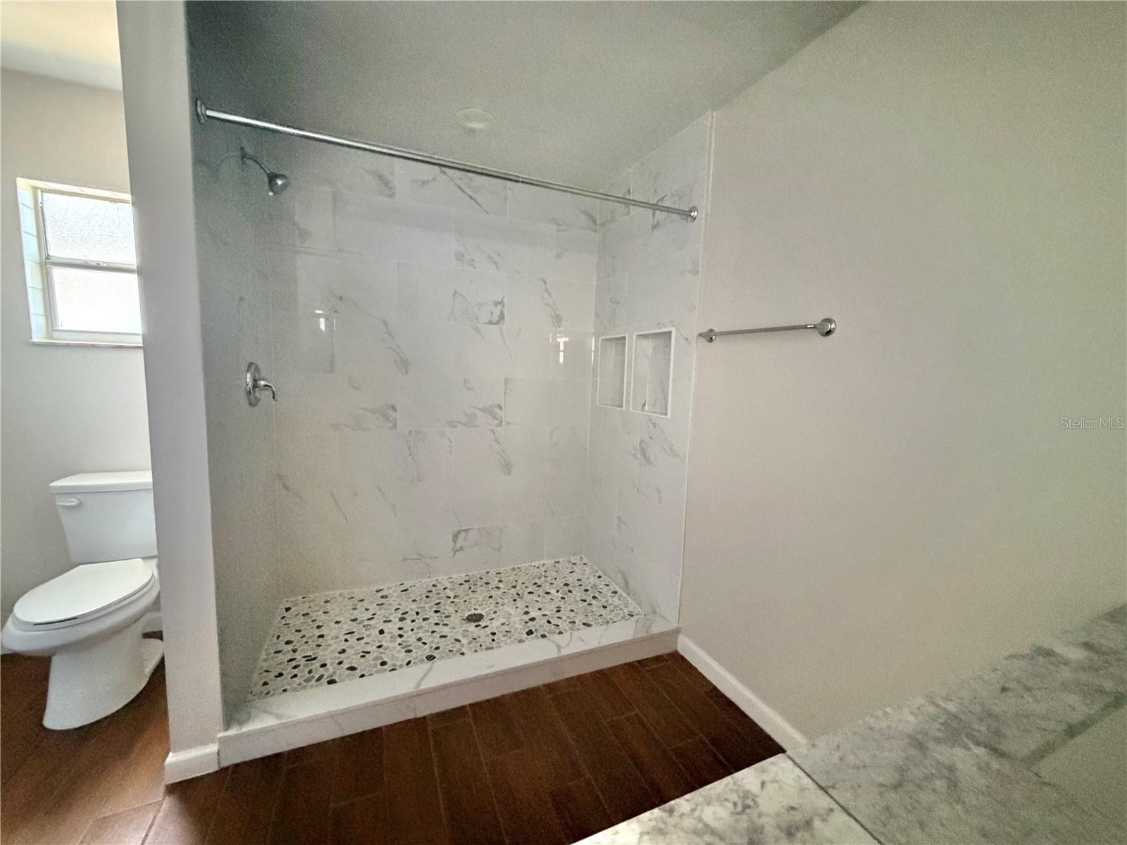 FRST COVE - Residential Lease