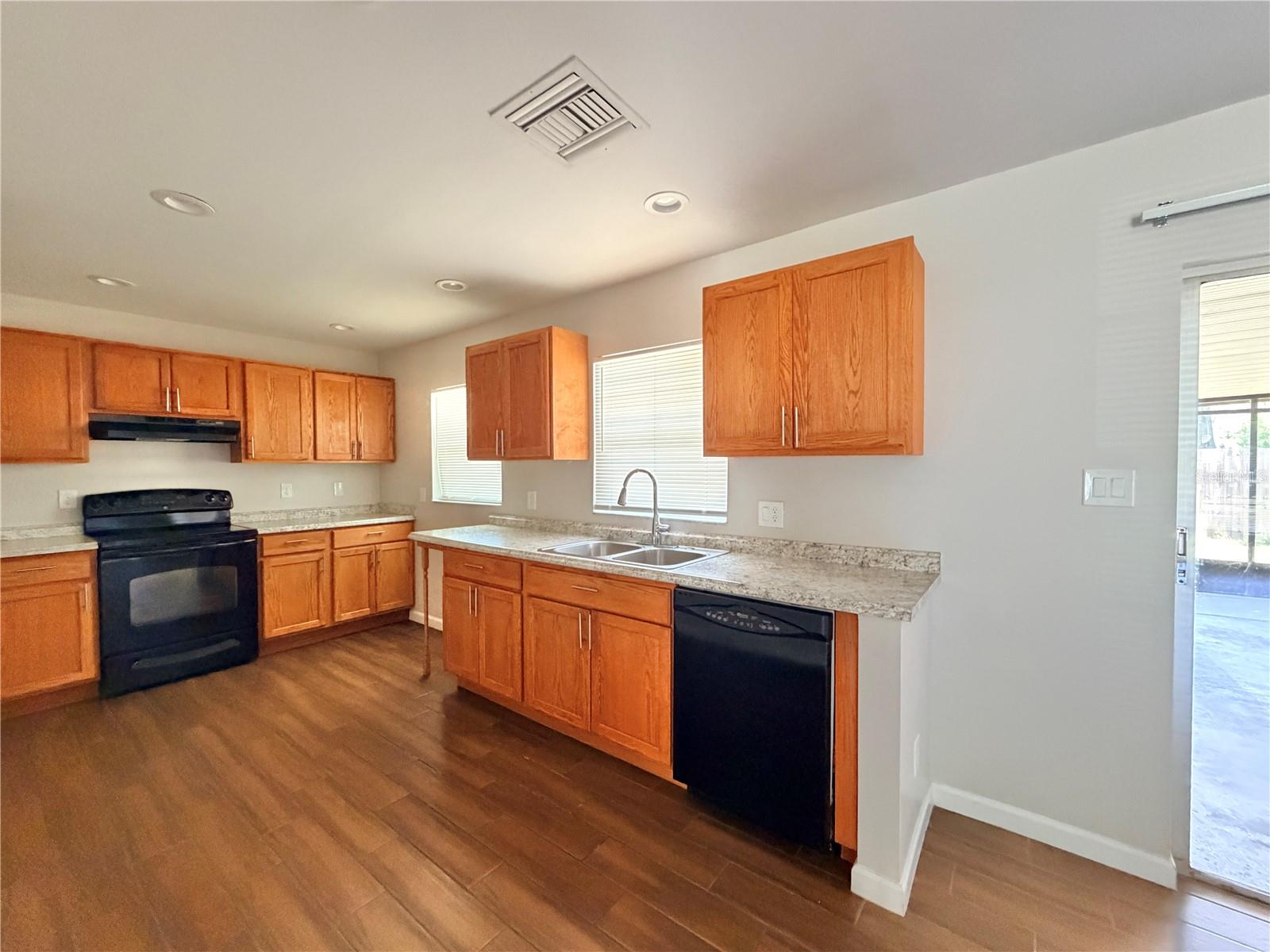 FRST COVE - Residential Lease