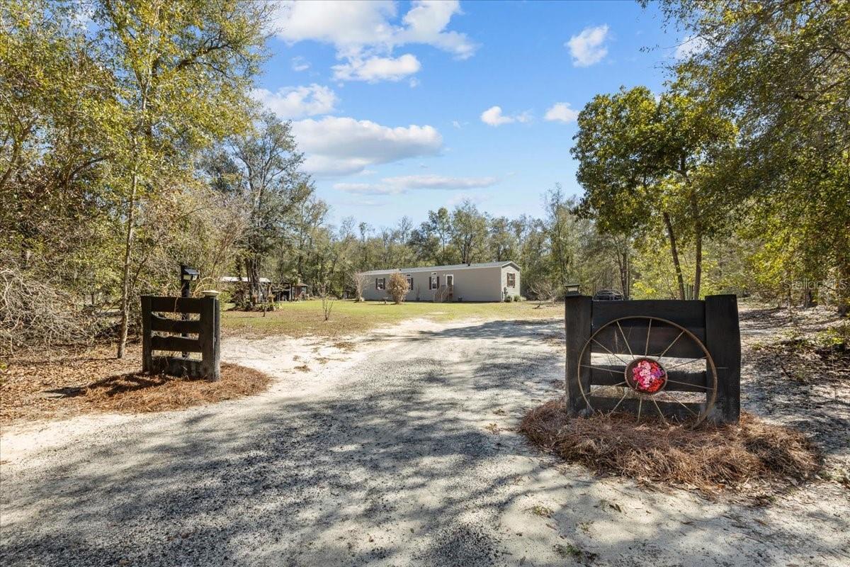 TUSTENUGGEE TRACE SUB - Residential