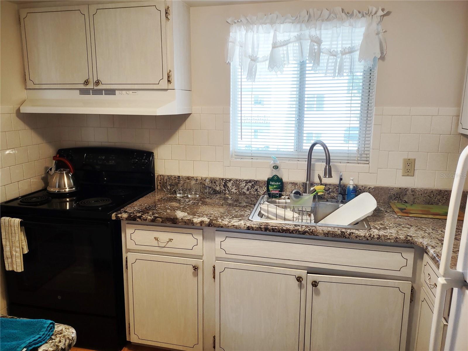 BAYSHORE II SEC 14 - Residential Lease
