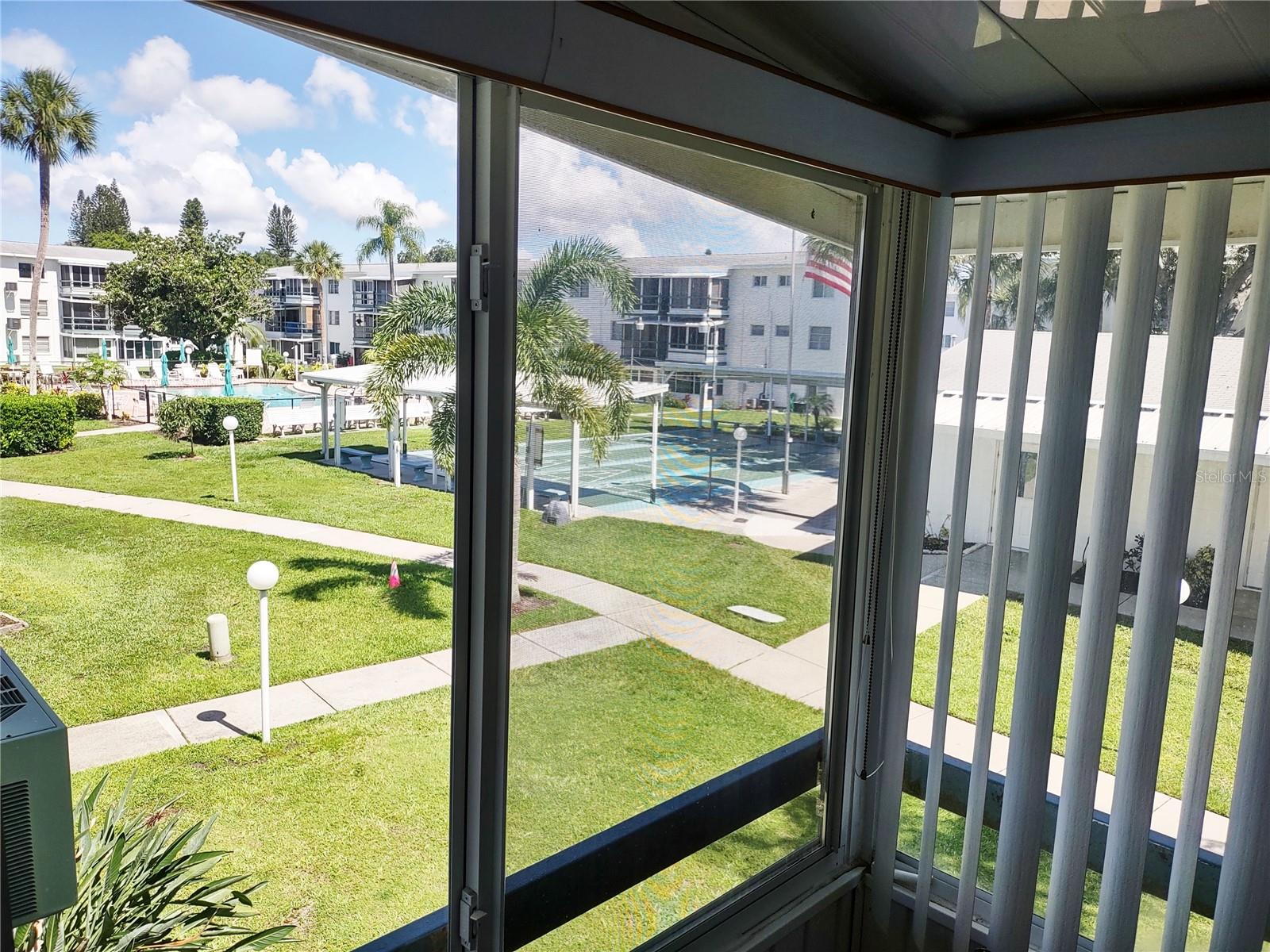 BAYSHORE II SEC 14 - Residential Lease