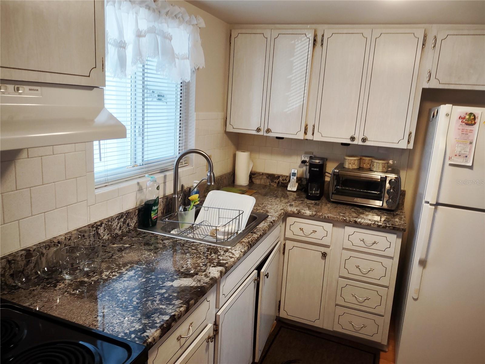 BAYSHORE II SEC 14 - Residential Lease