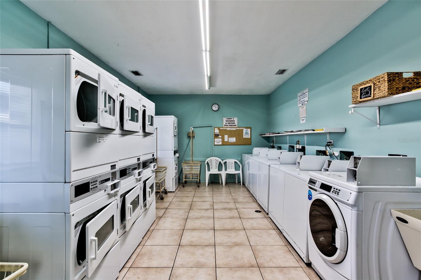 BAYSHORE II SEC 14 - Residential Lease