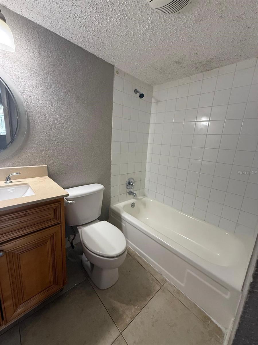 MILLENNIUM PALMS - Residential Lease