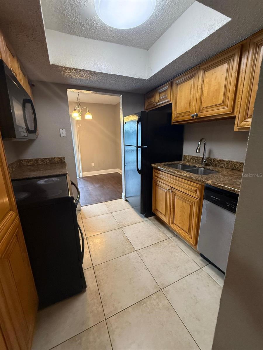 MILLENNIUM PALMS - Residential Lease