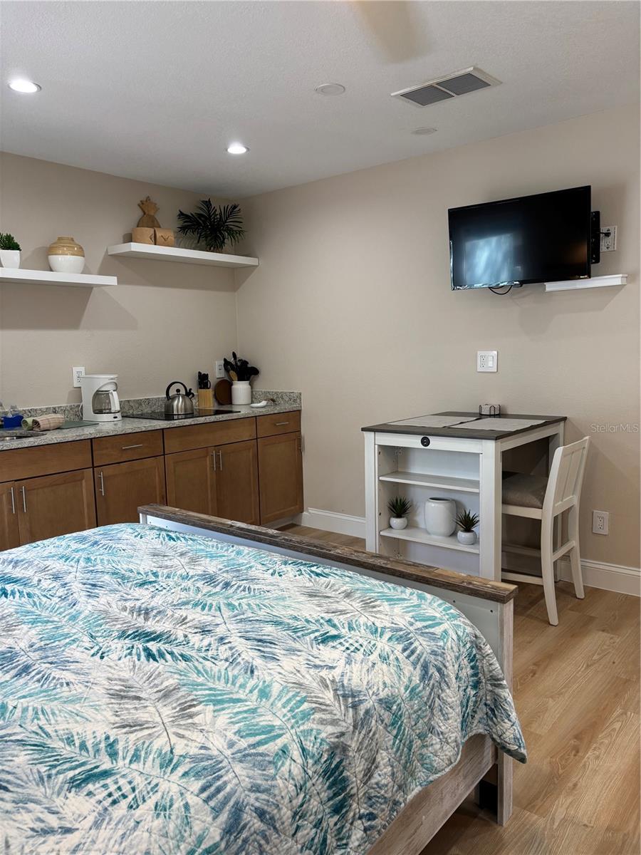 PELICAN GARDENS - Residential