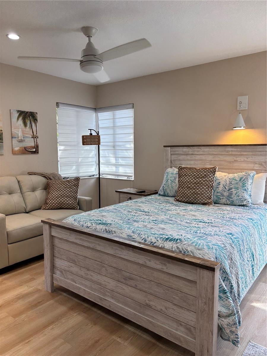 PELICAN GARDENS - Residential