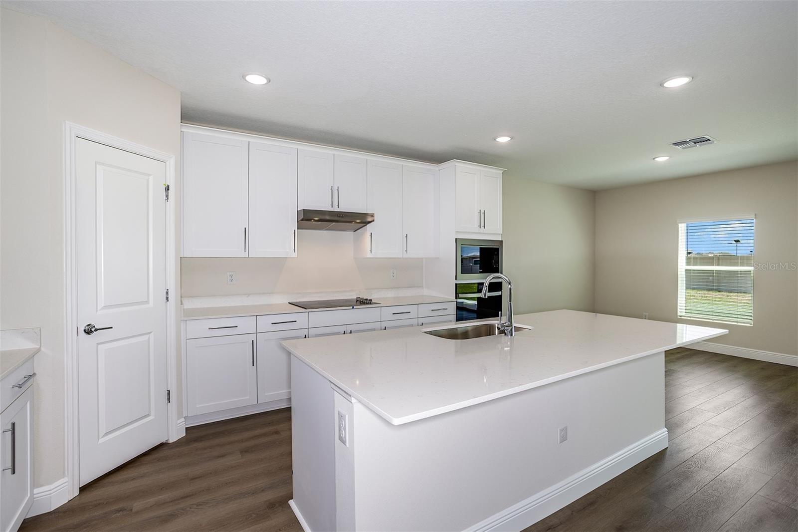 PASADENA LANDING - Residential