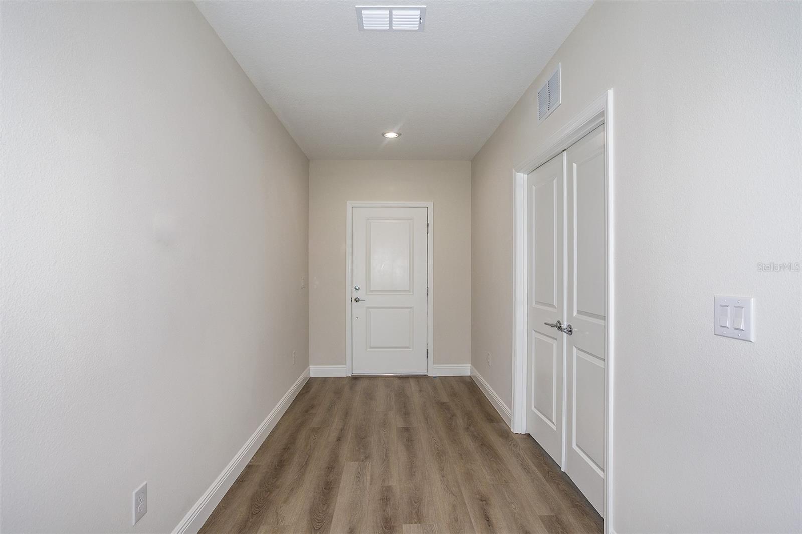 PASADENA LANDING - Residential