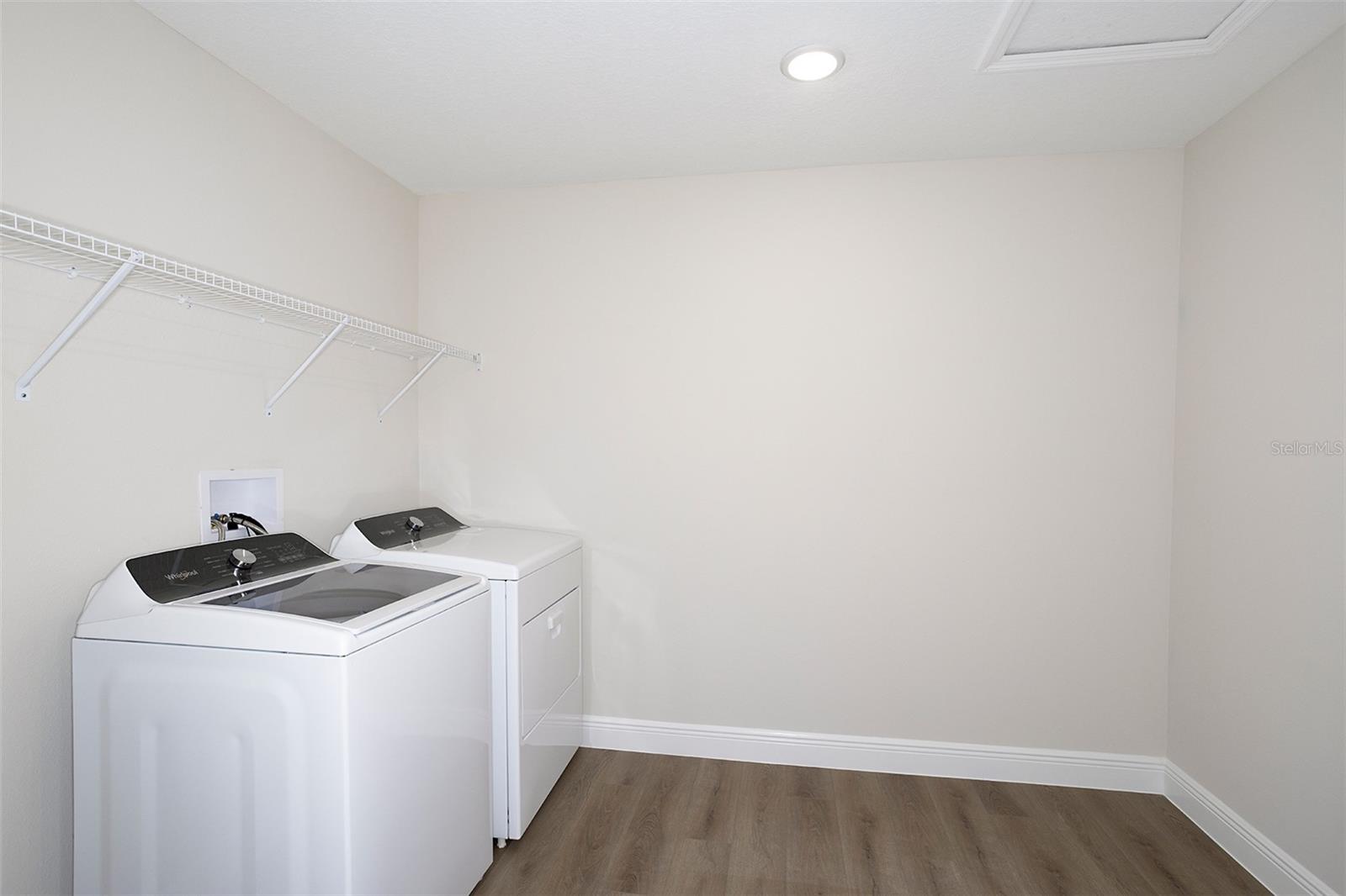 PASADENA LANDING - Residential