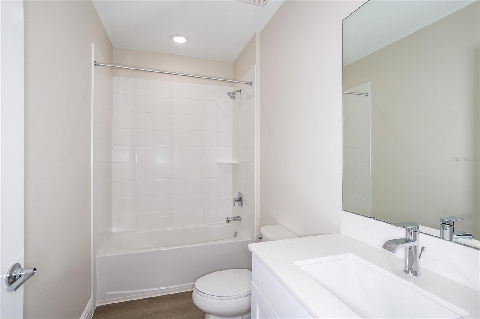 PASADENA LANDING - Residential