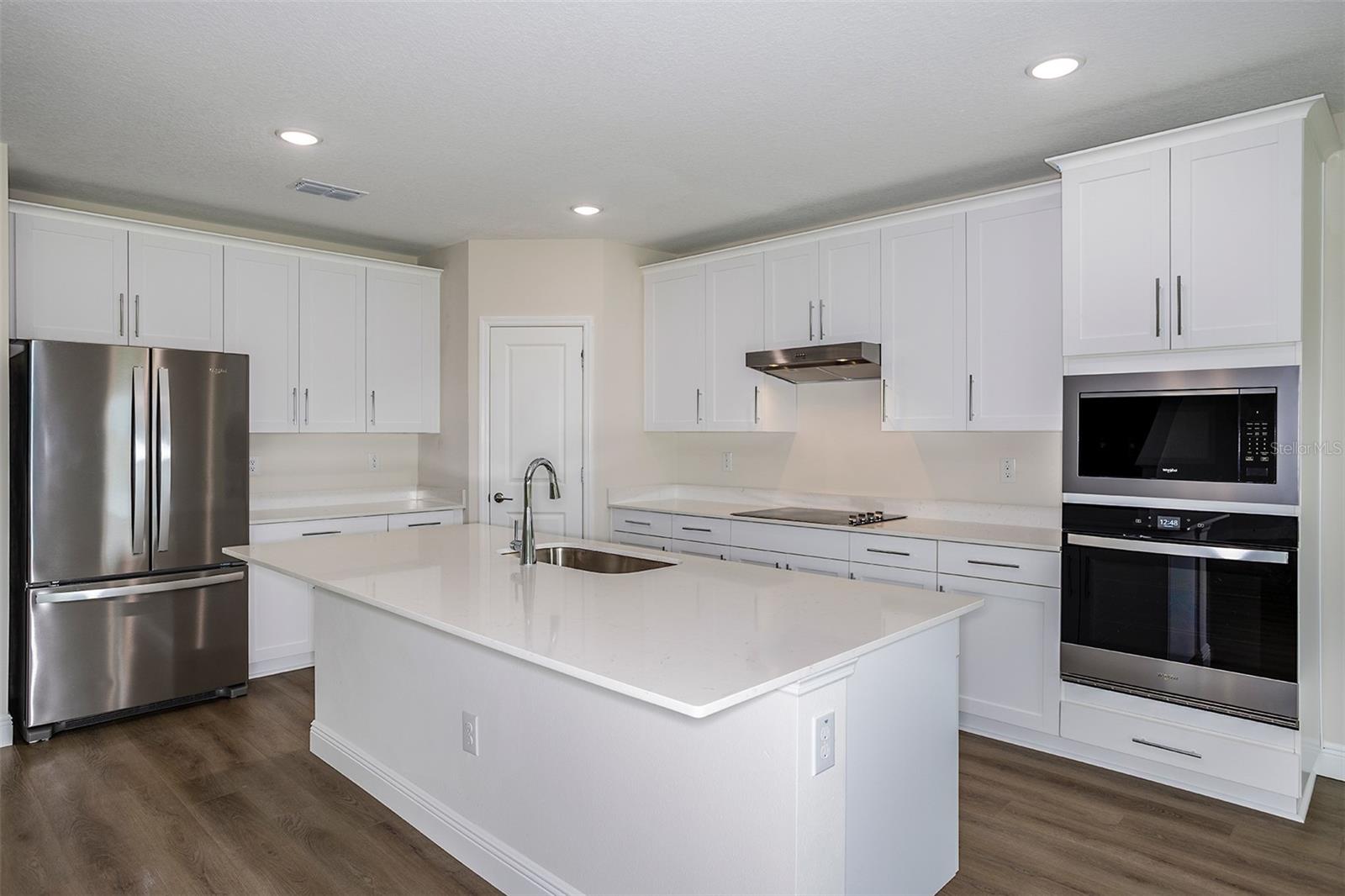 PASADENA LANDING - Residential
