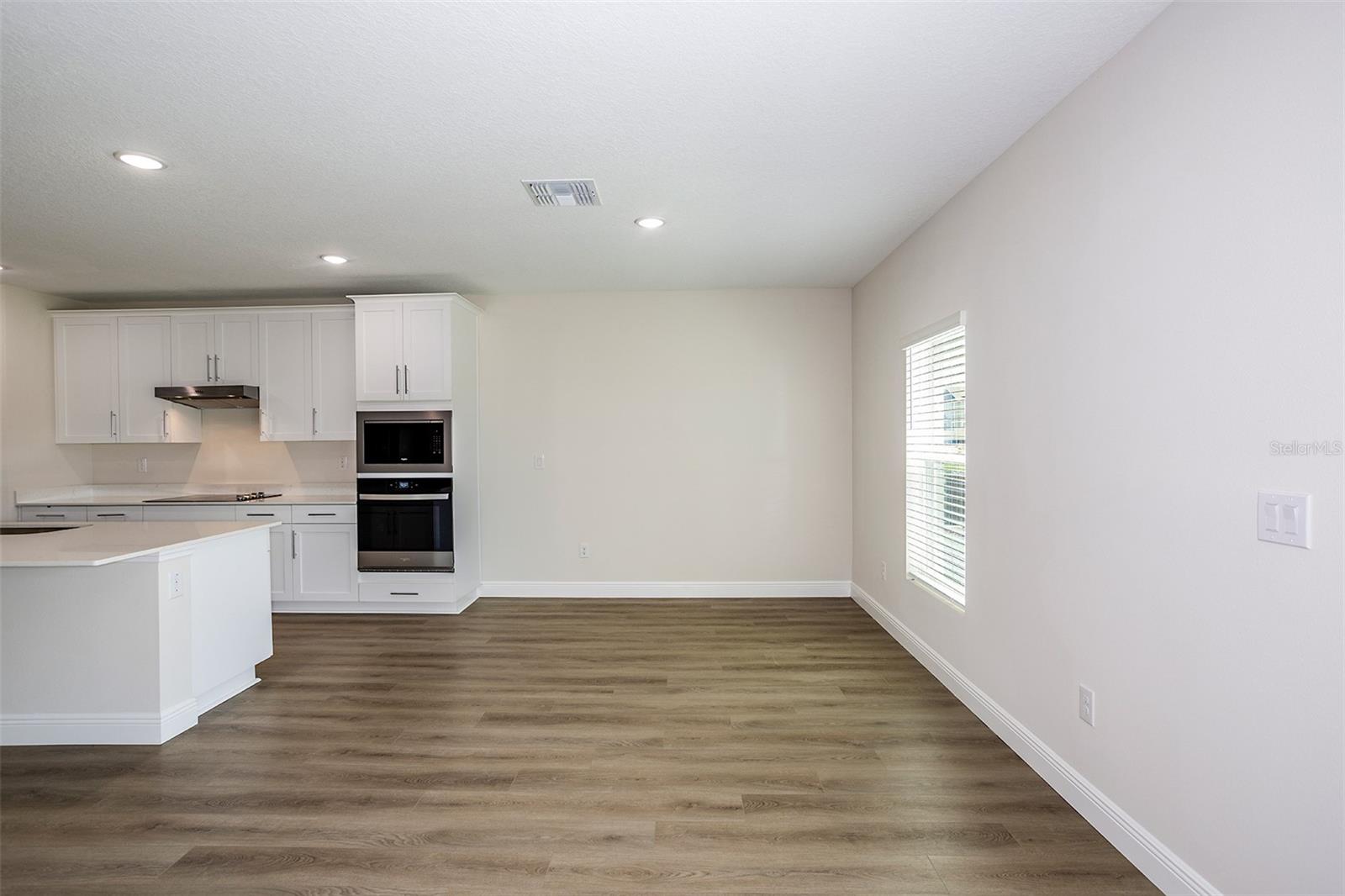PASADENA LANDING - Residential