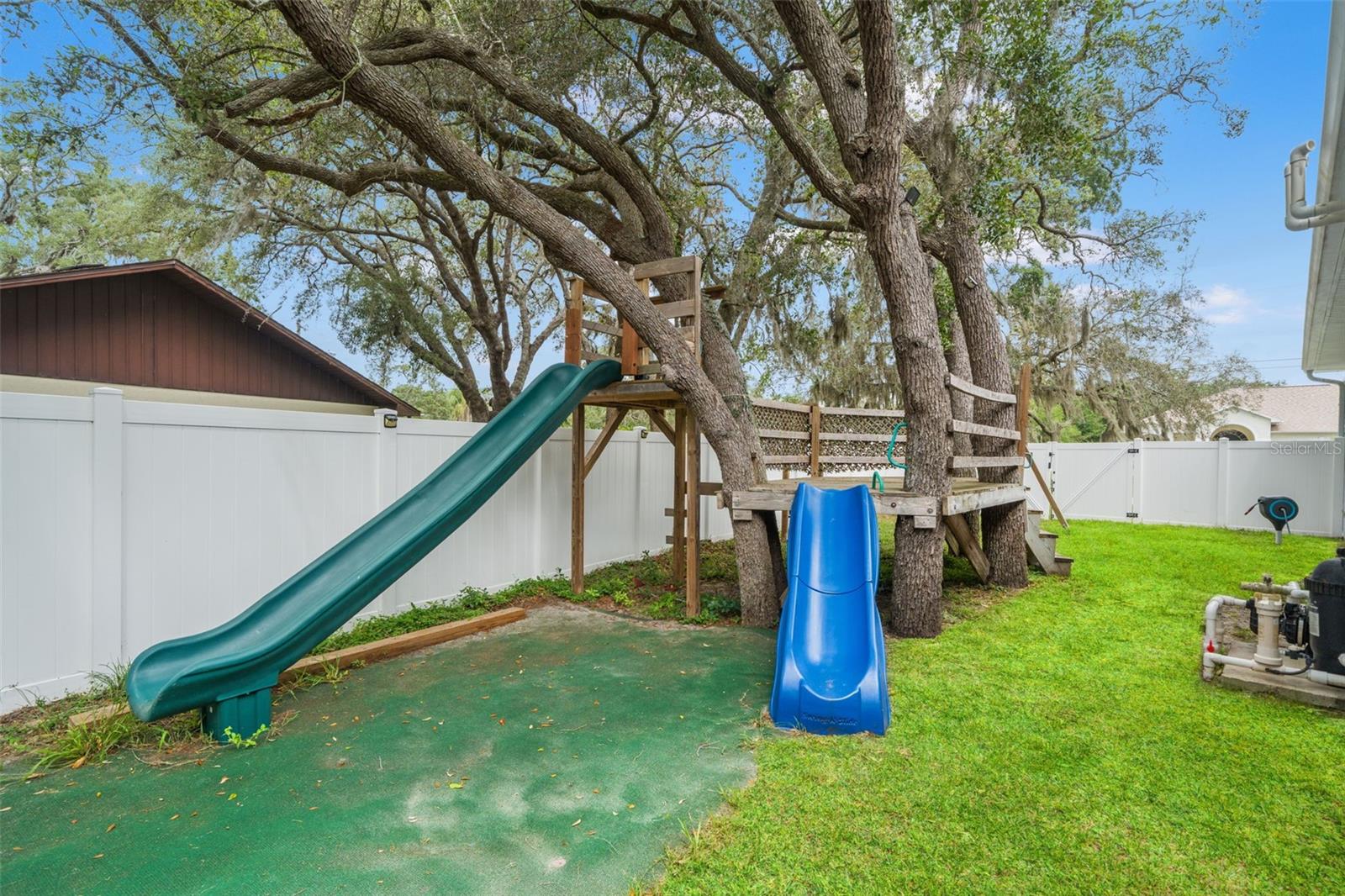 SPRING HILL - Residential