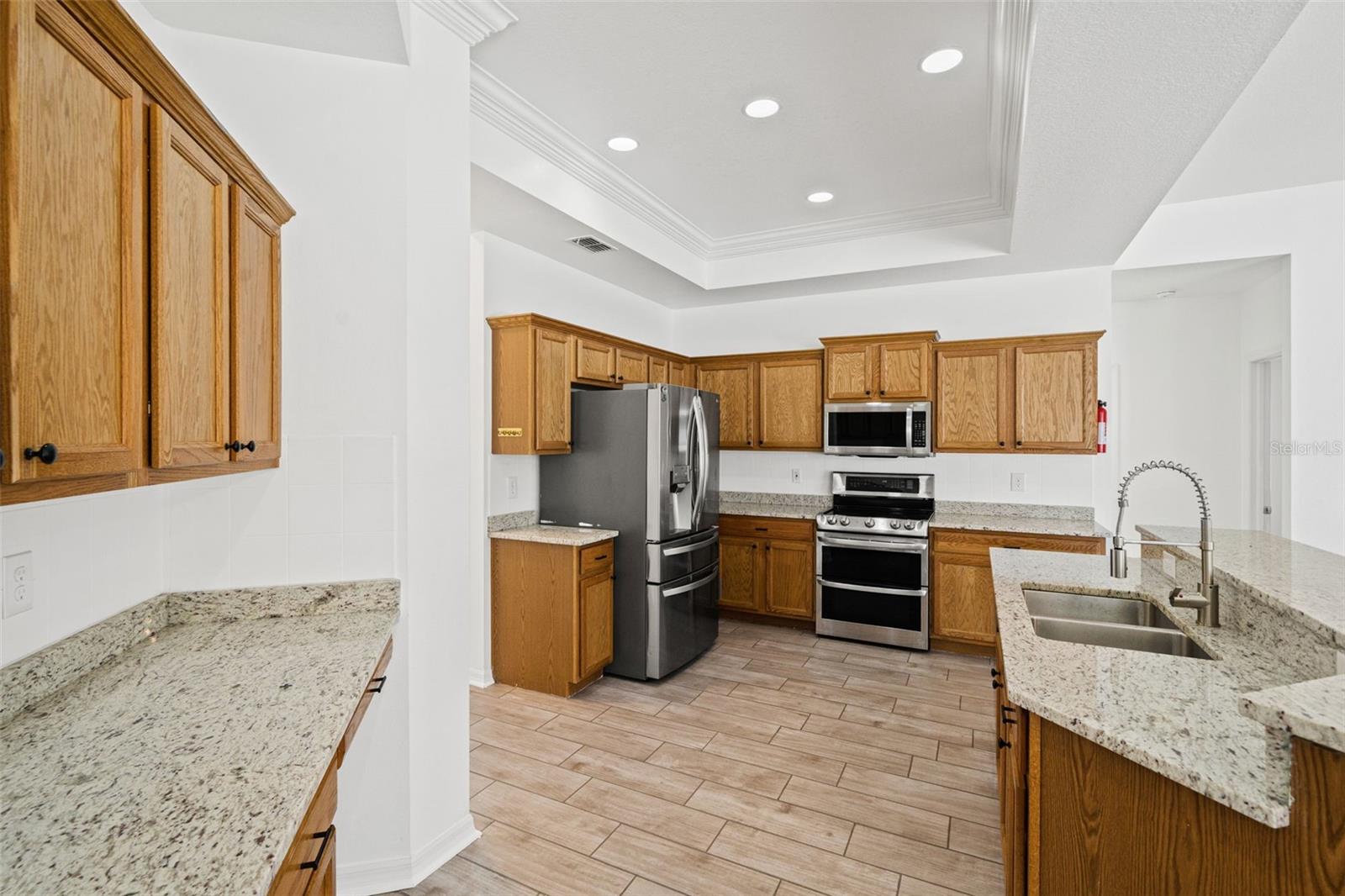 SPRING HILL - Residential