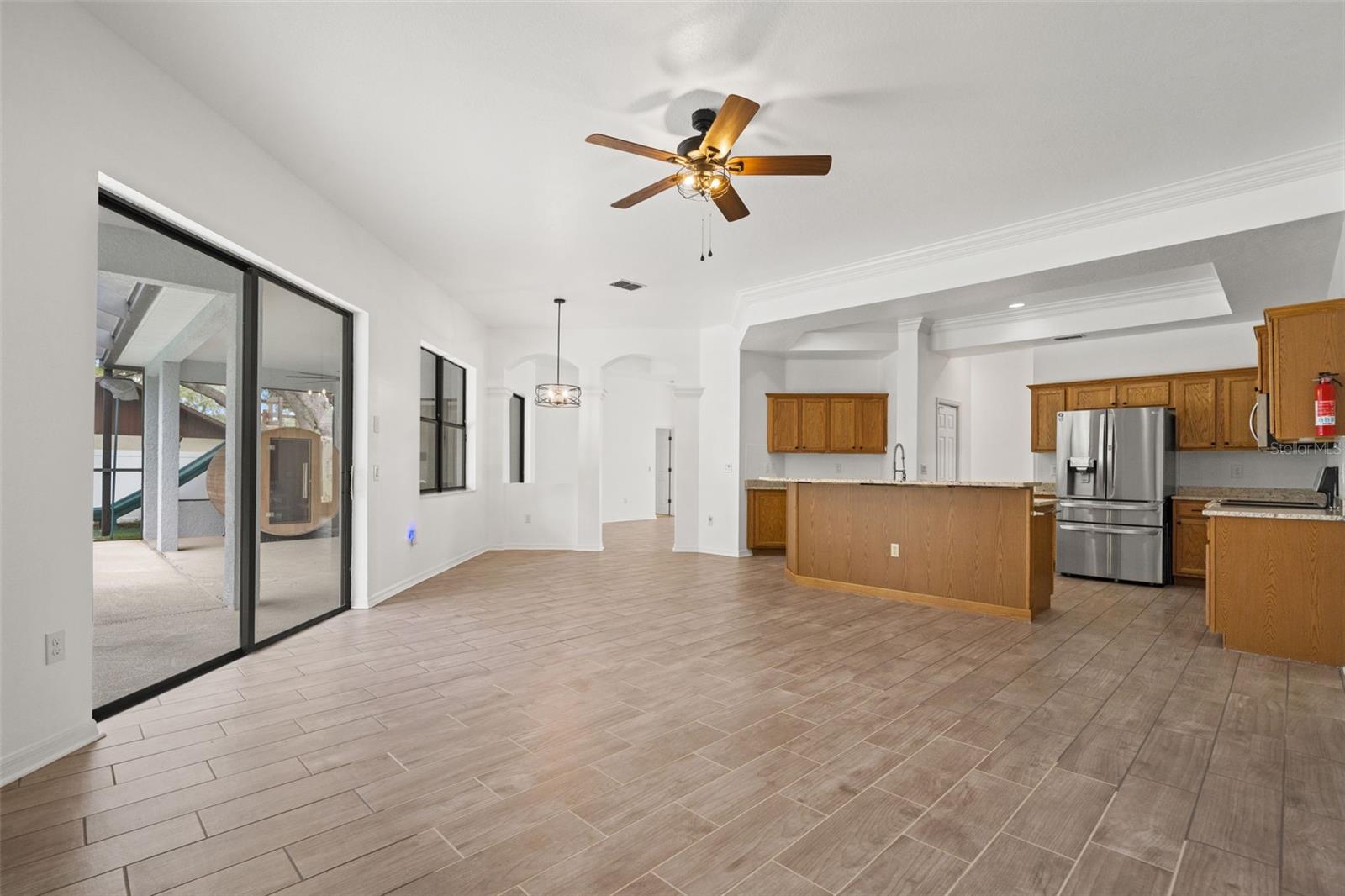 SPRING HILL - Residential