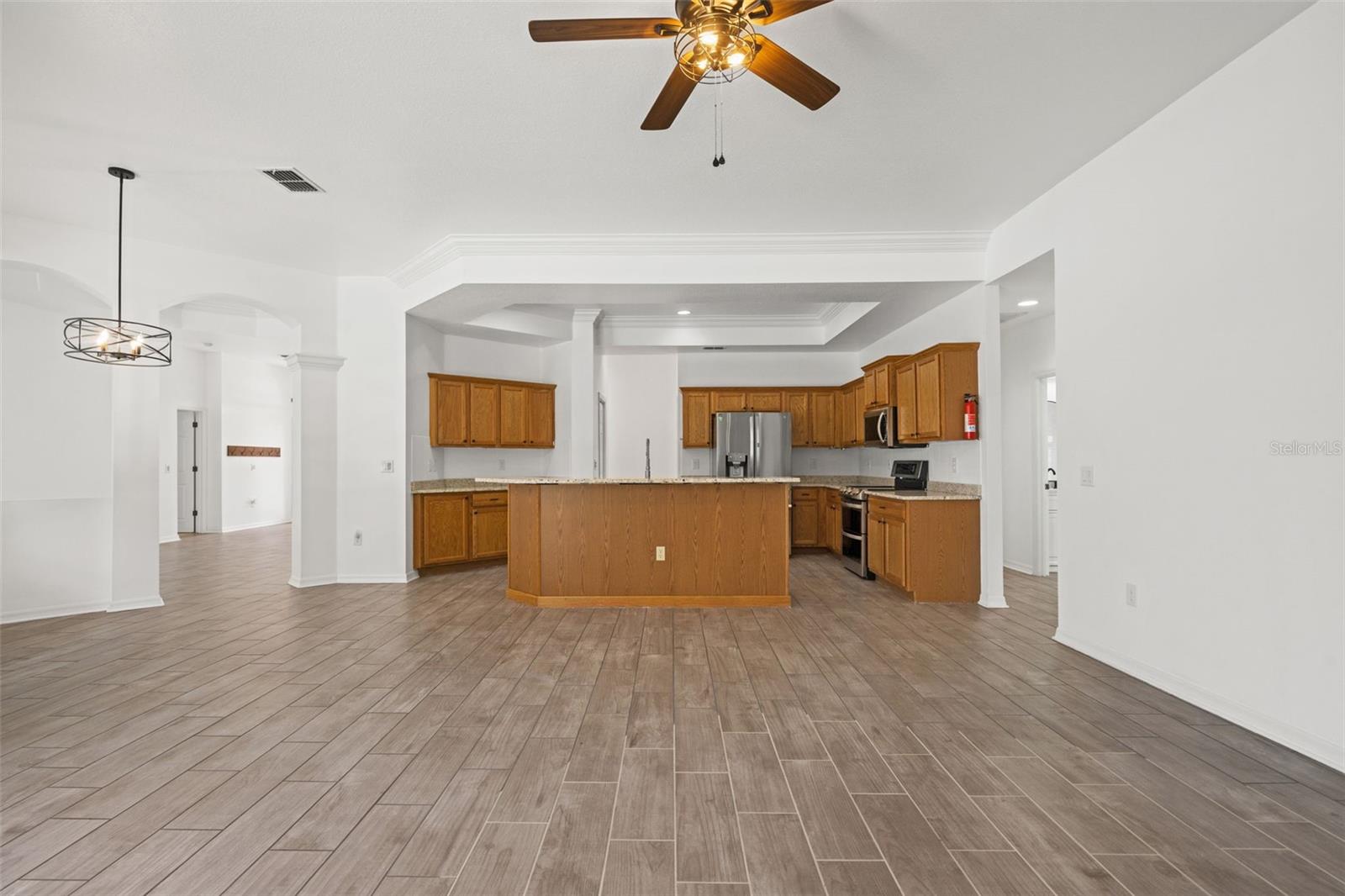 SPRING HILL - Residential