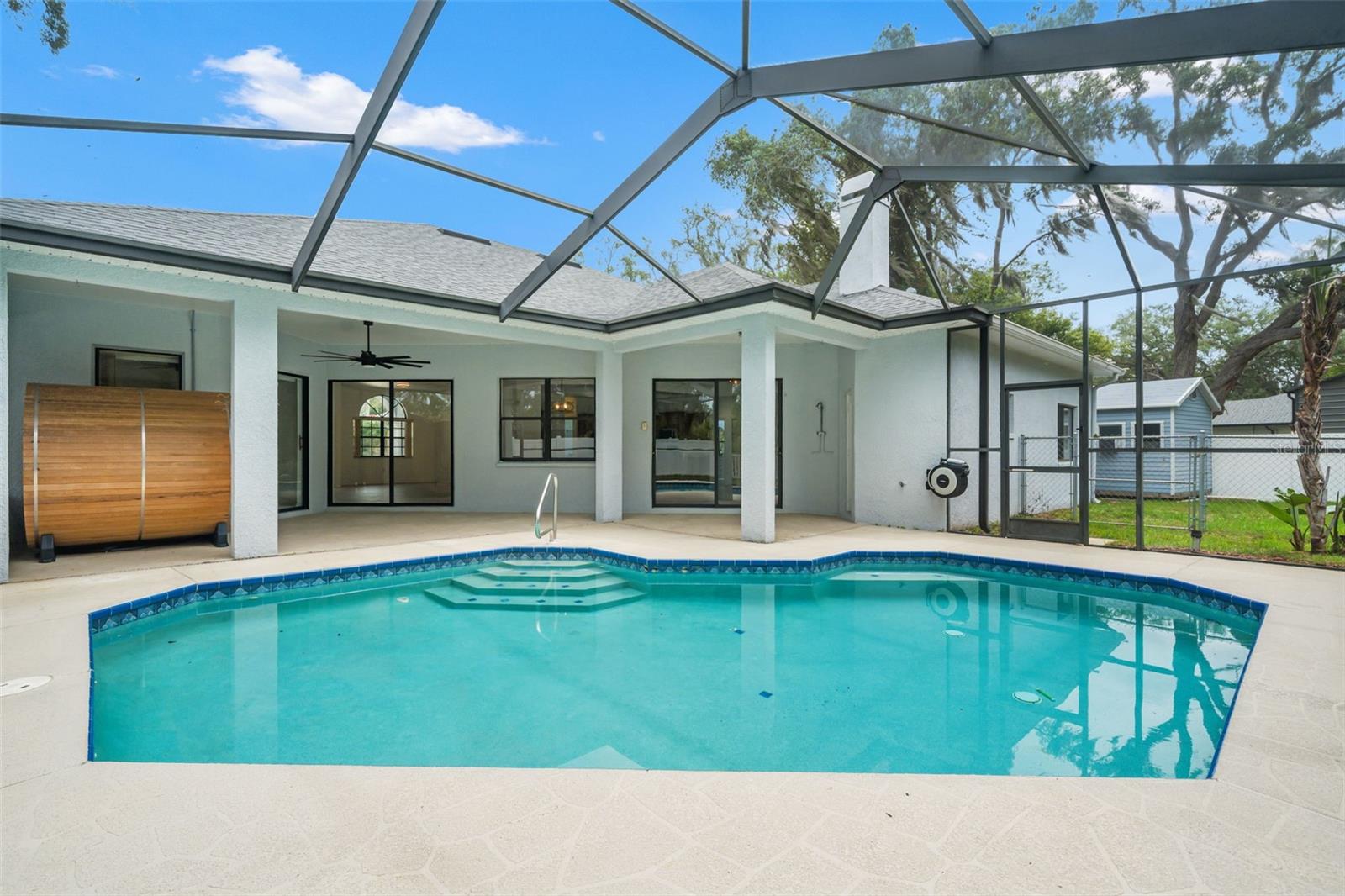 SPRING HILL - Residential