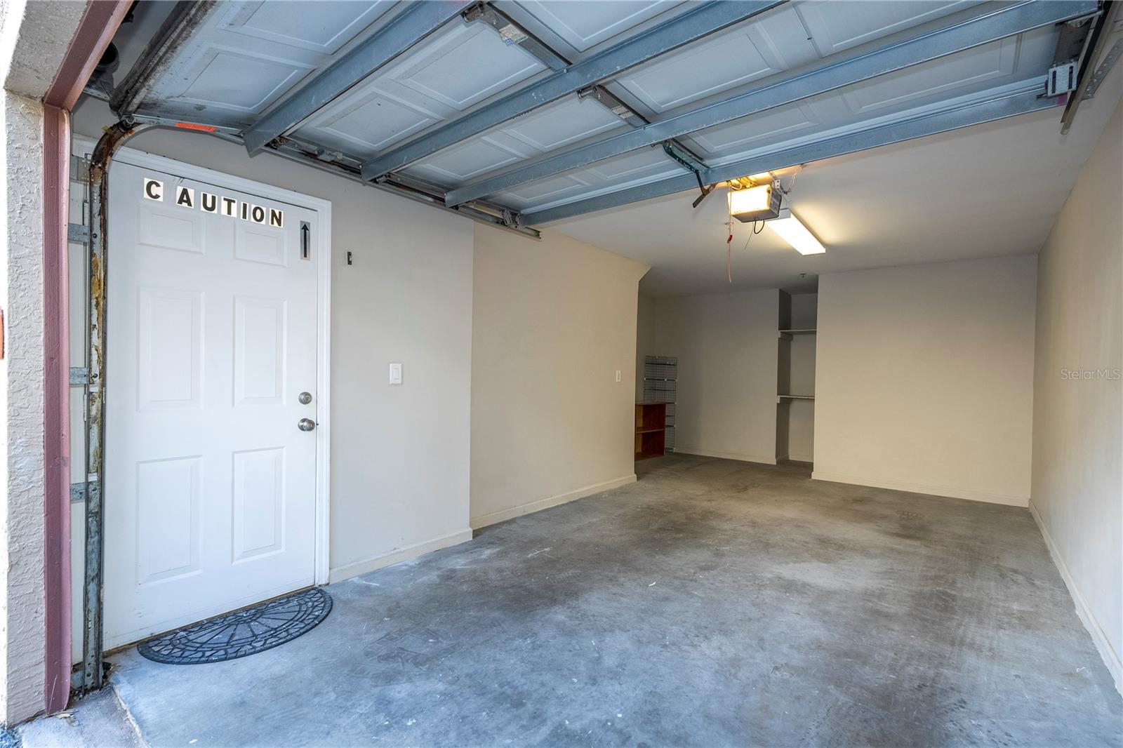 VILLANOVA AT HUNTERS CREEK CONDO - Residential Lease