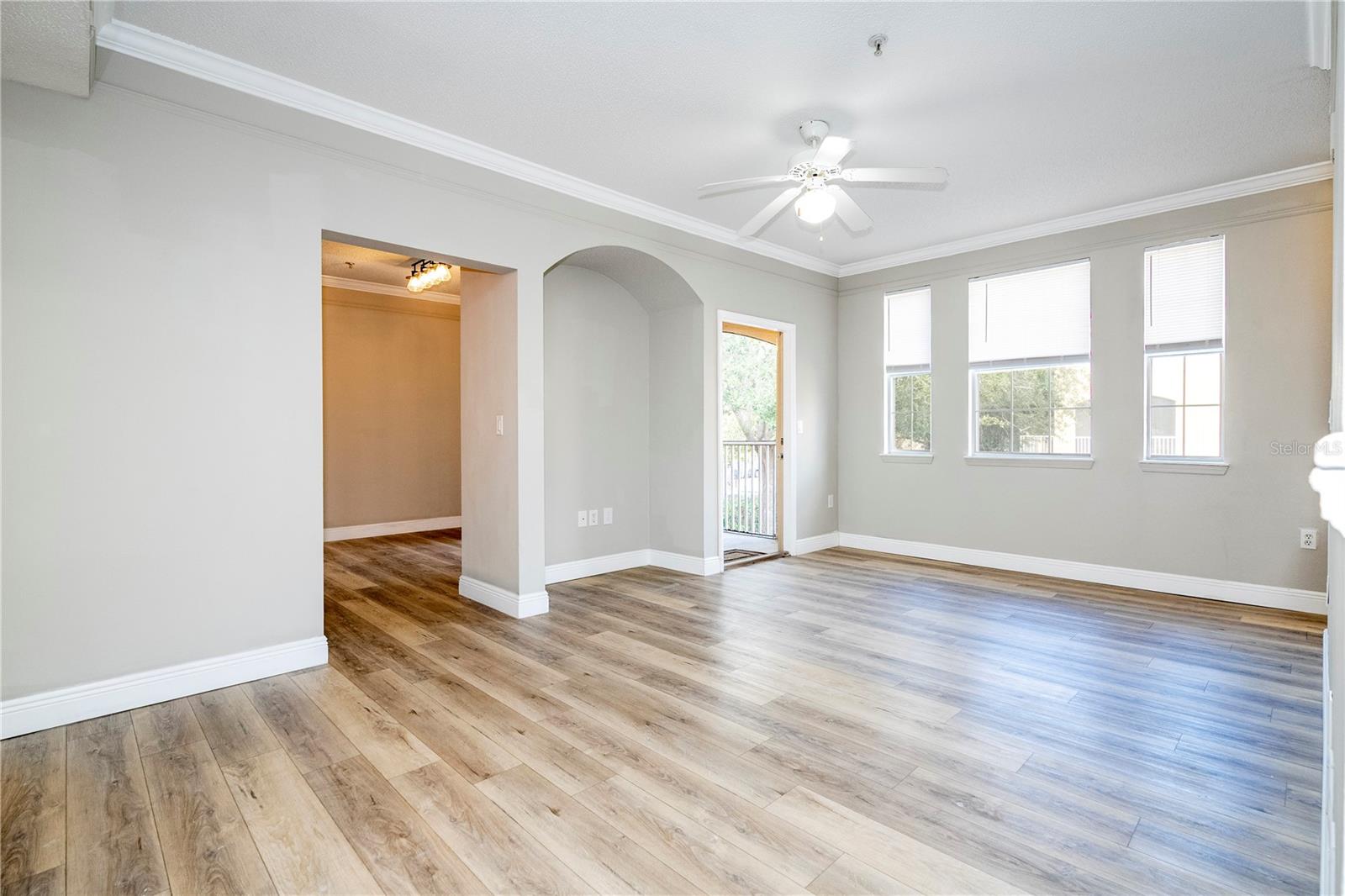 VILLANOVA AT HUNTERS CREEK CONDO - Residential Lease