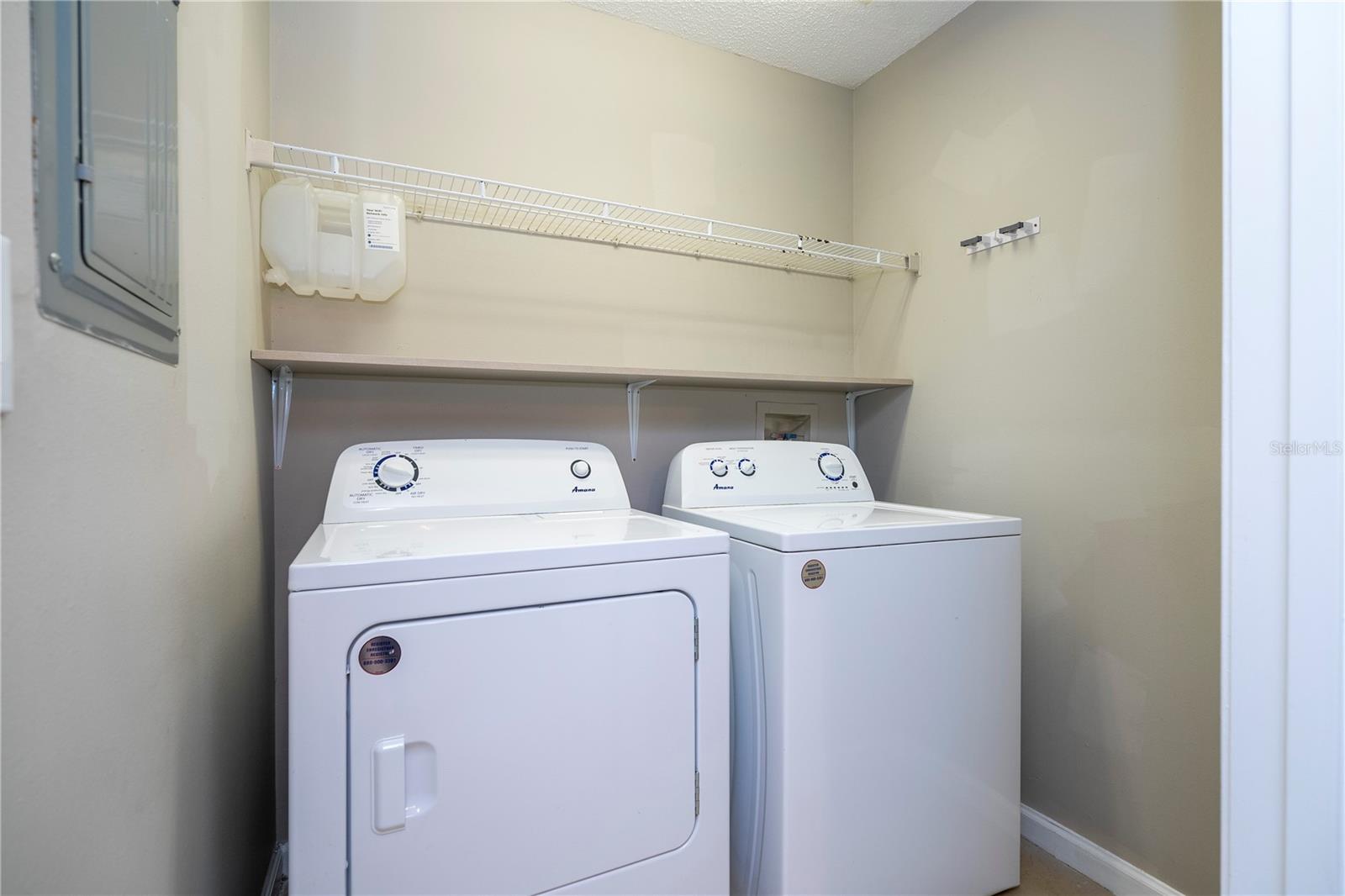 VILLANOVA AT HUNTERS CREEK CONDO - Residential Lease