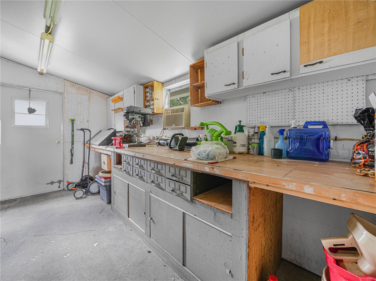 FOXWOOD LAKE ESTATES PH 01 - Residential