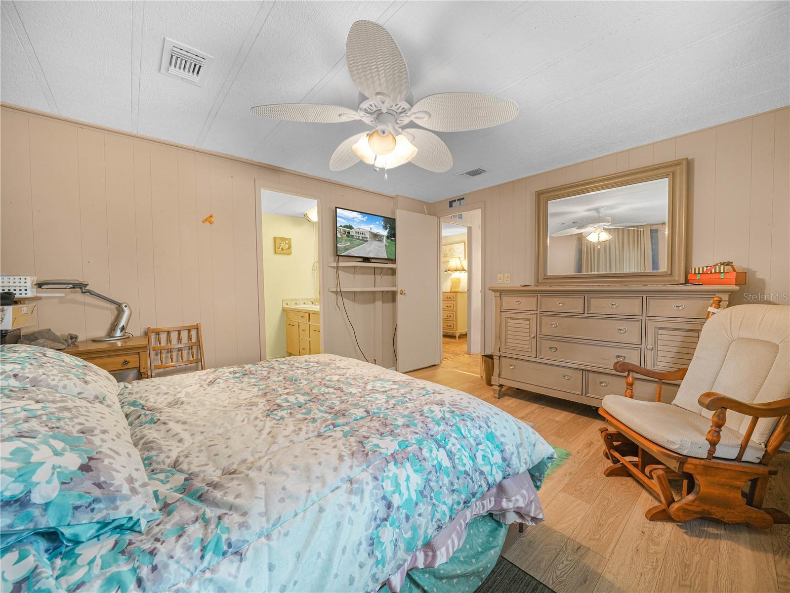 FOXWOOD LAKE ESTATES PH 01 - Residential