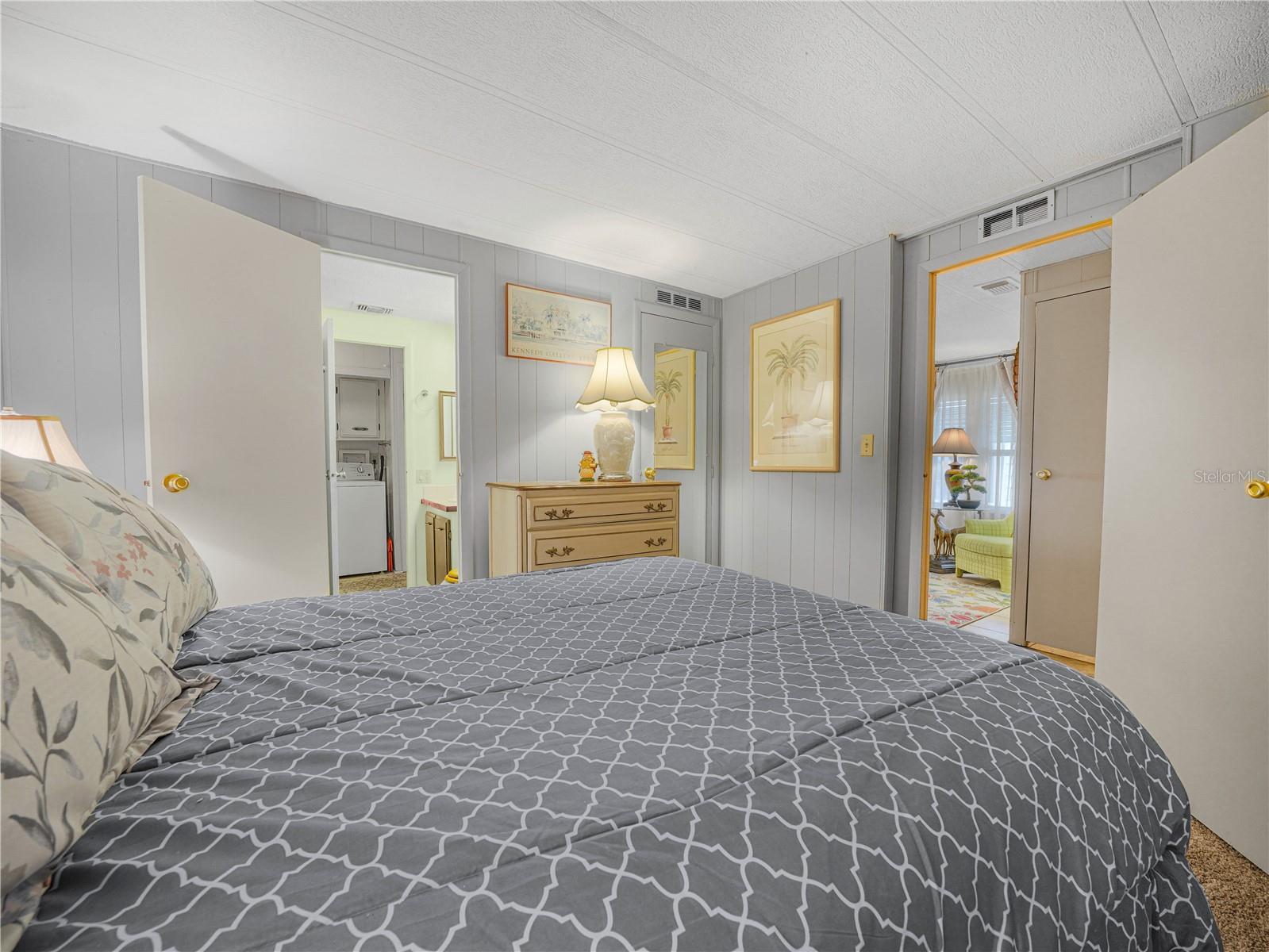 FOXWOOD LAKE ESTATES PH 01 - Residential