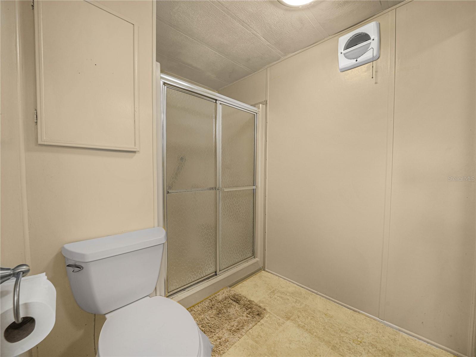 FOXWOOD LAKE ESTATES PH 01 - Residential