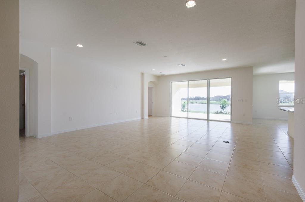 DEL TIERRA PH I - Residential Lease