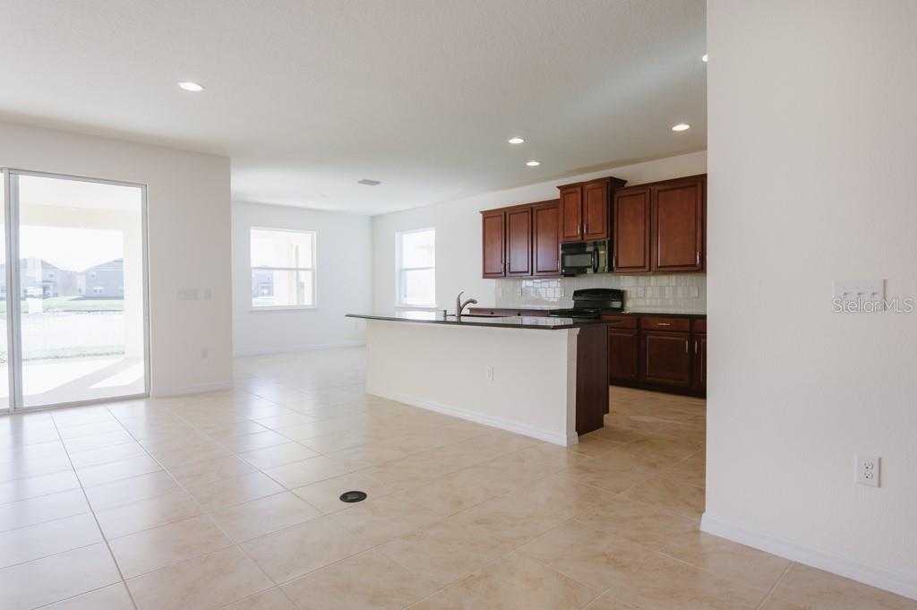 DEL TIERRA PH I - Residential Lease