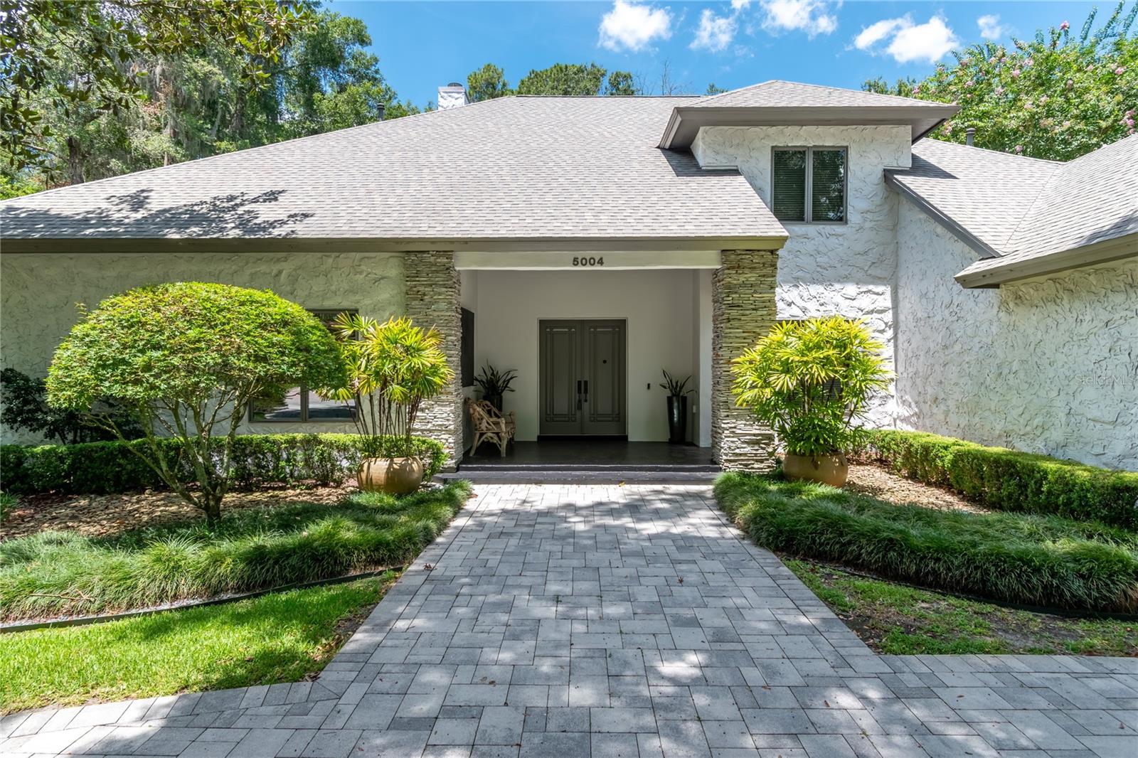BELLECHASE LAURELS - Residential