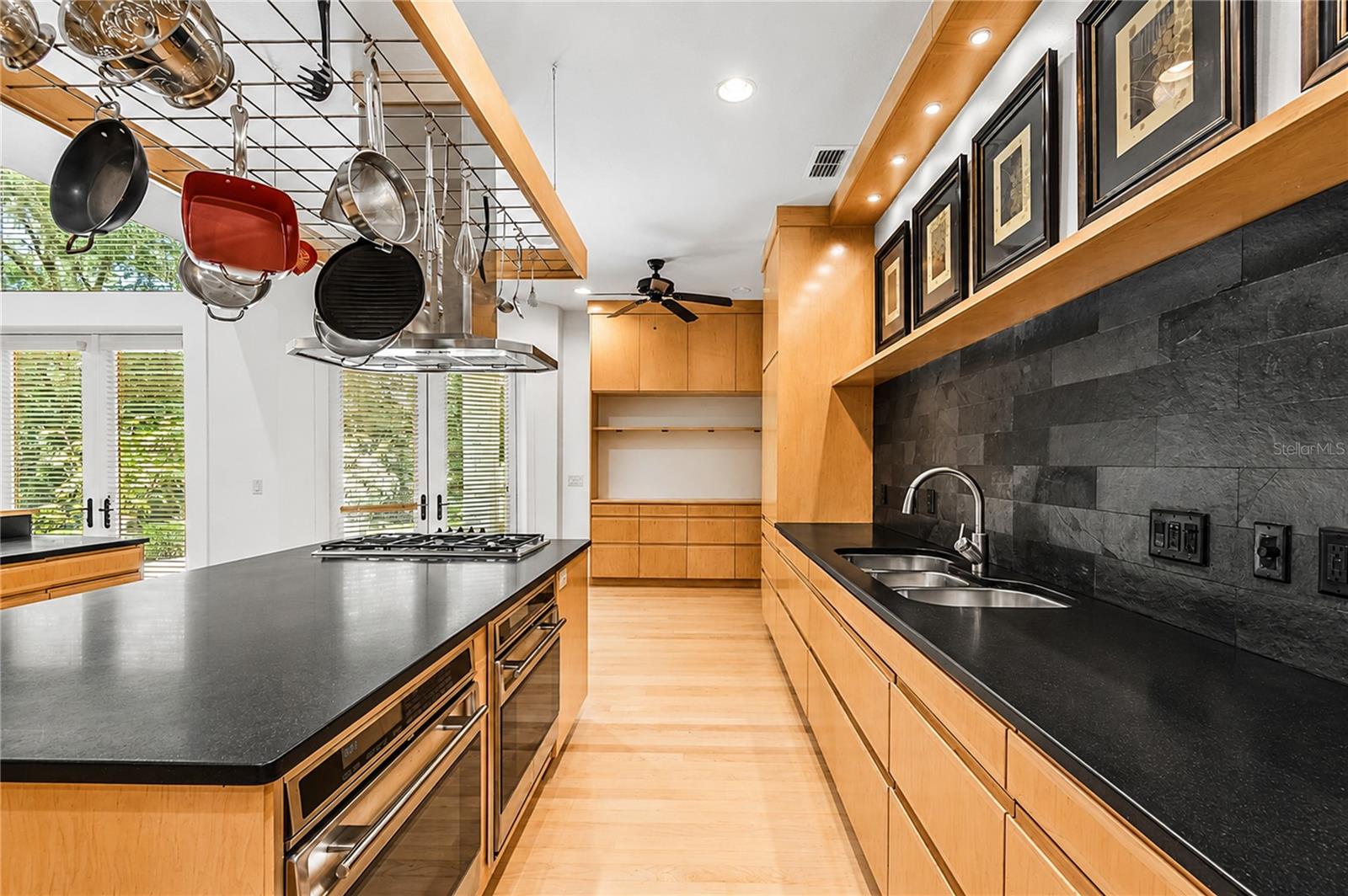BELLECHASE LAURELS - Residential