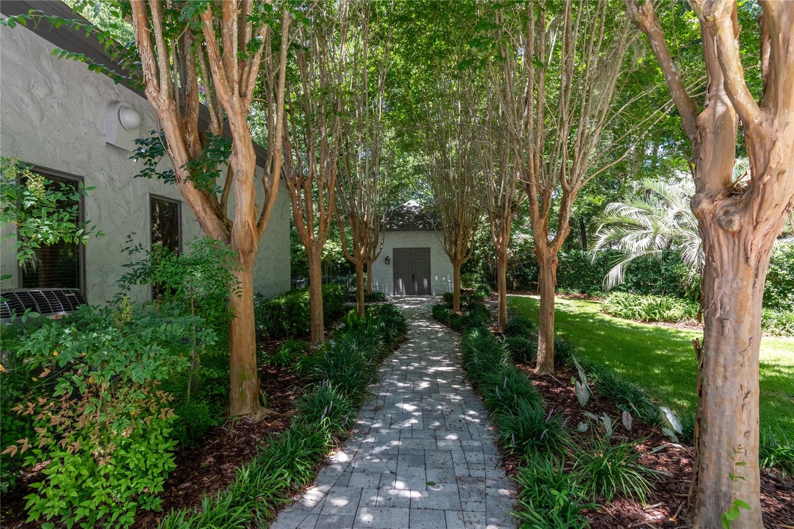 BELLECHASE LAURELS - Residential