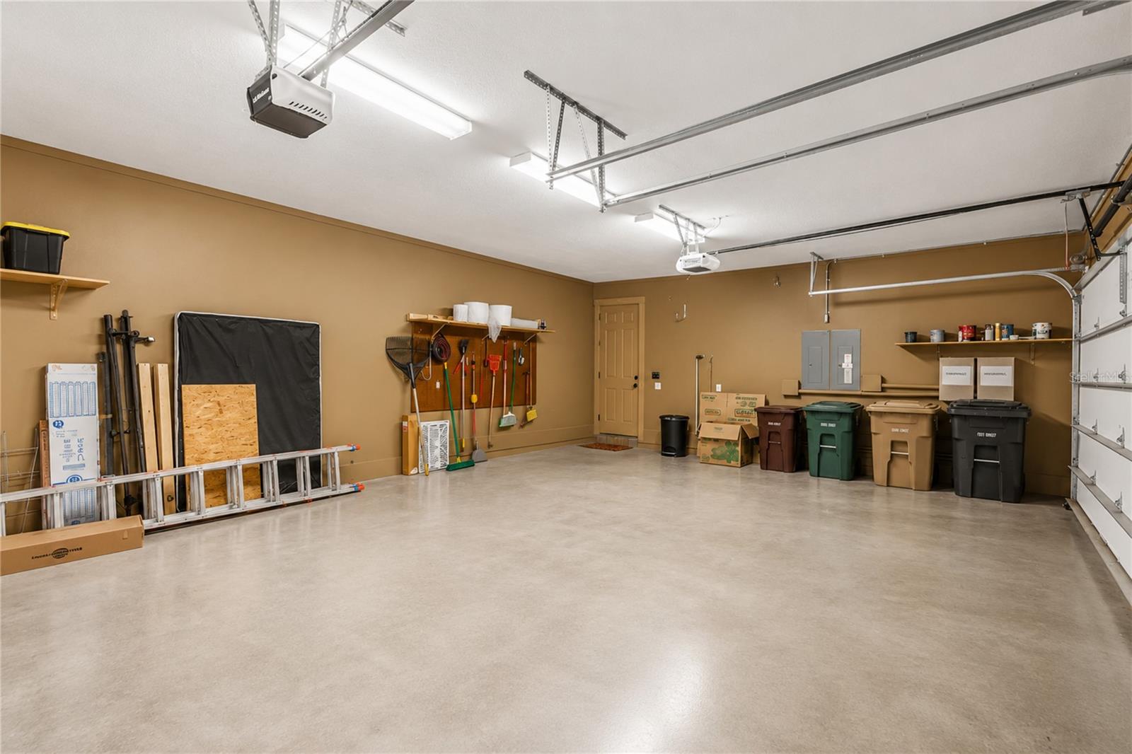 BELLECHASE LAURELS - Residential