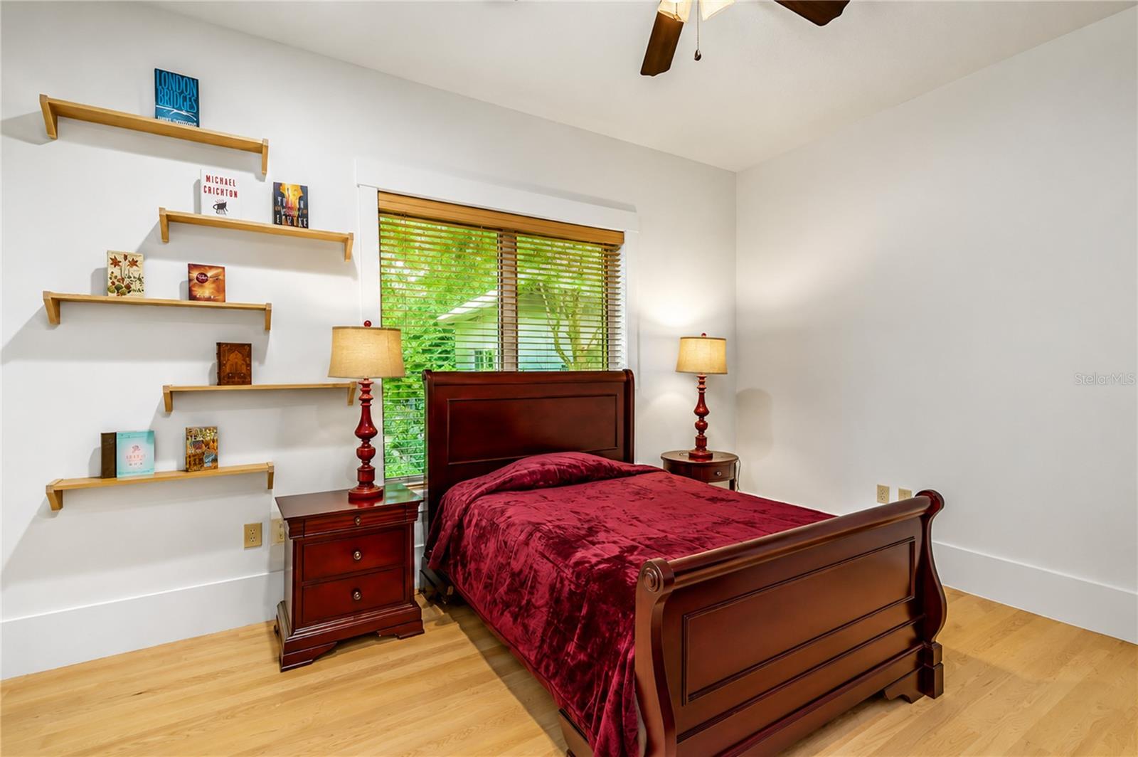 BELLECHASE LAURELS - Residential