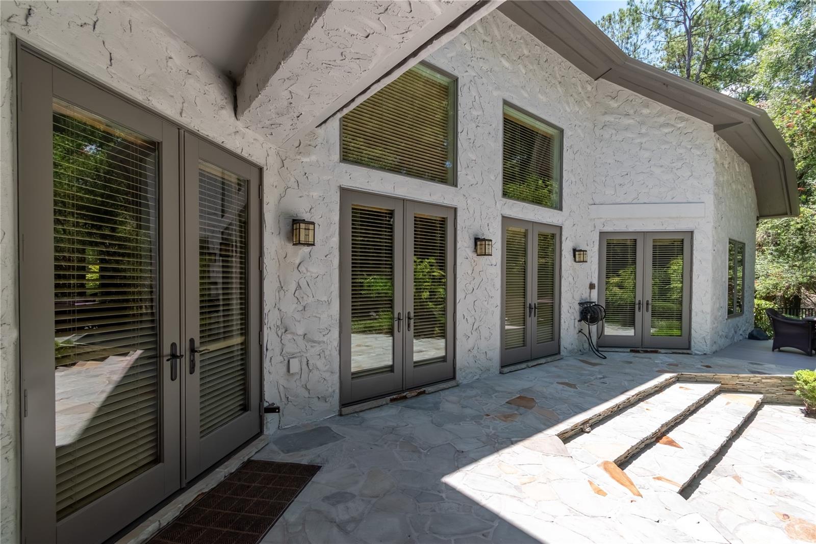BELLECHASE LAURELS - Residential