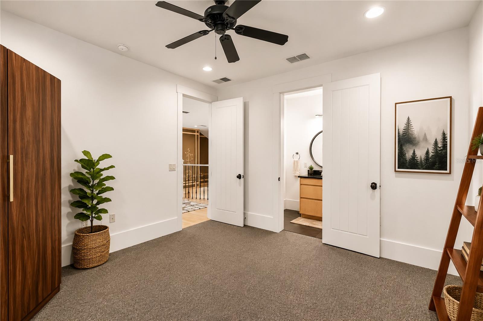 BELLECHASE LAURELS - Residential