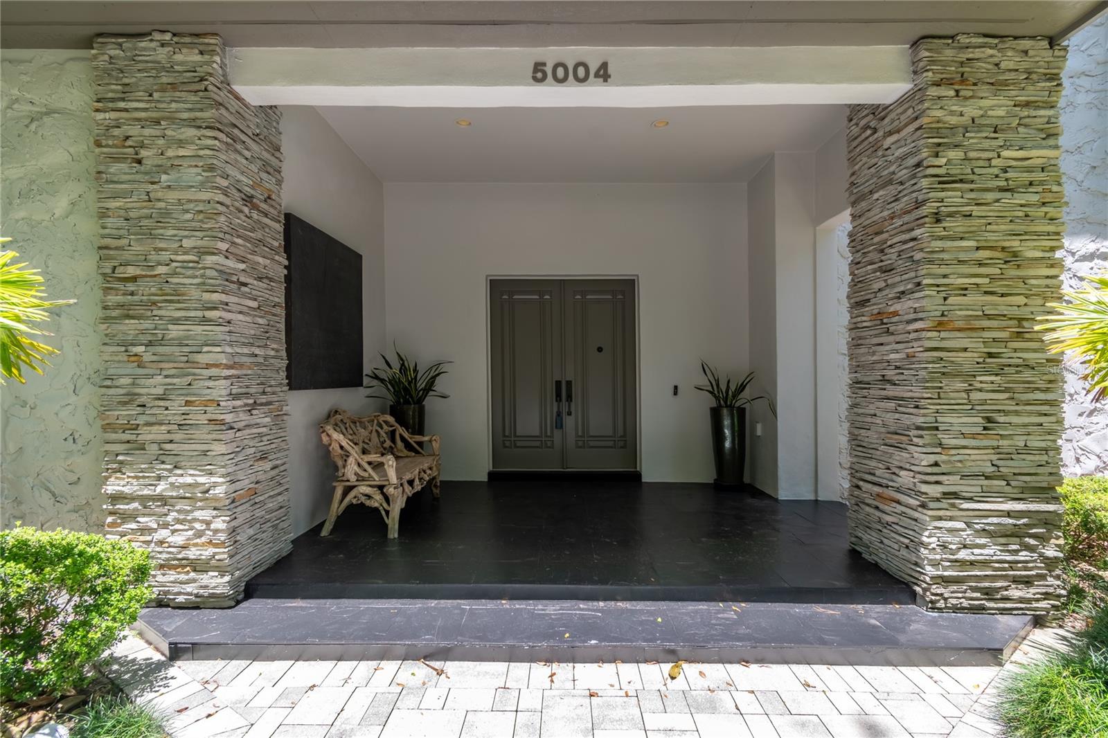 BELLECHASE LAURELS - Residential