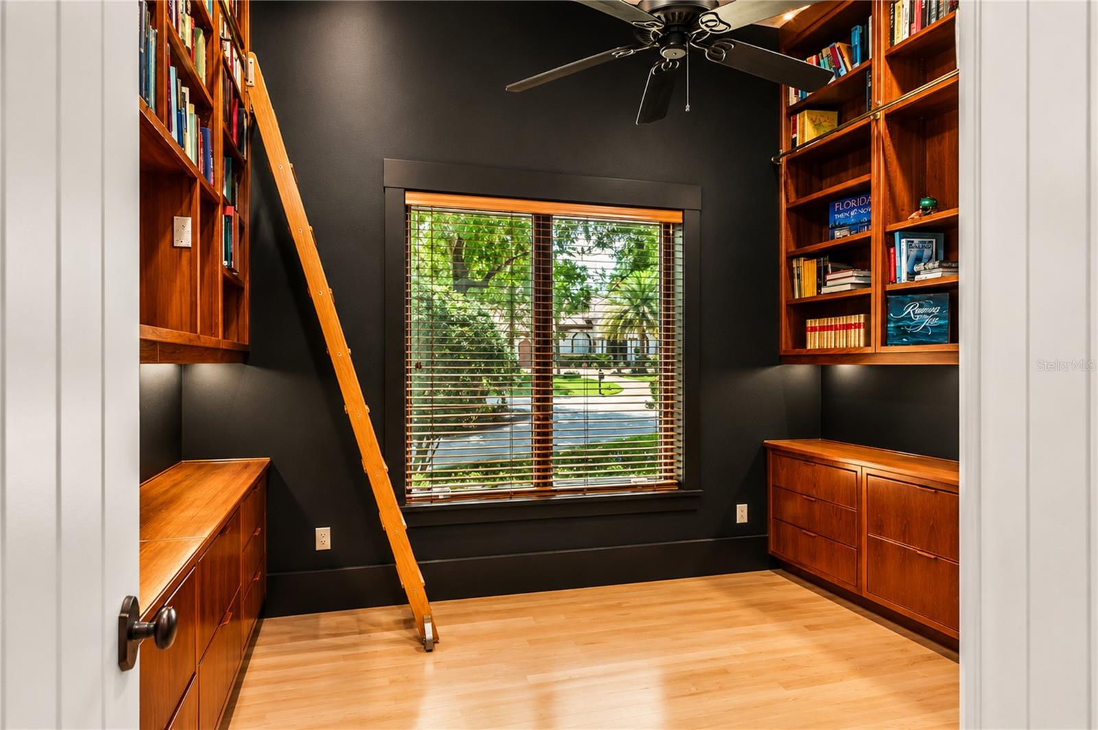 BELLECHASE LAURELS - Residential