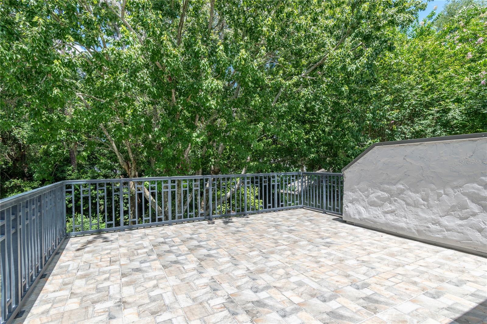 BELLECHASE LAURELS - Residential