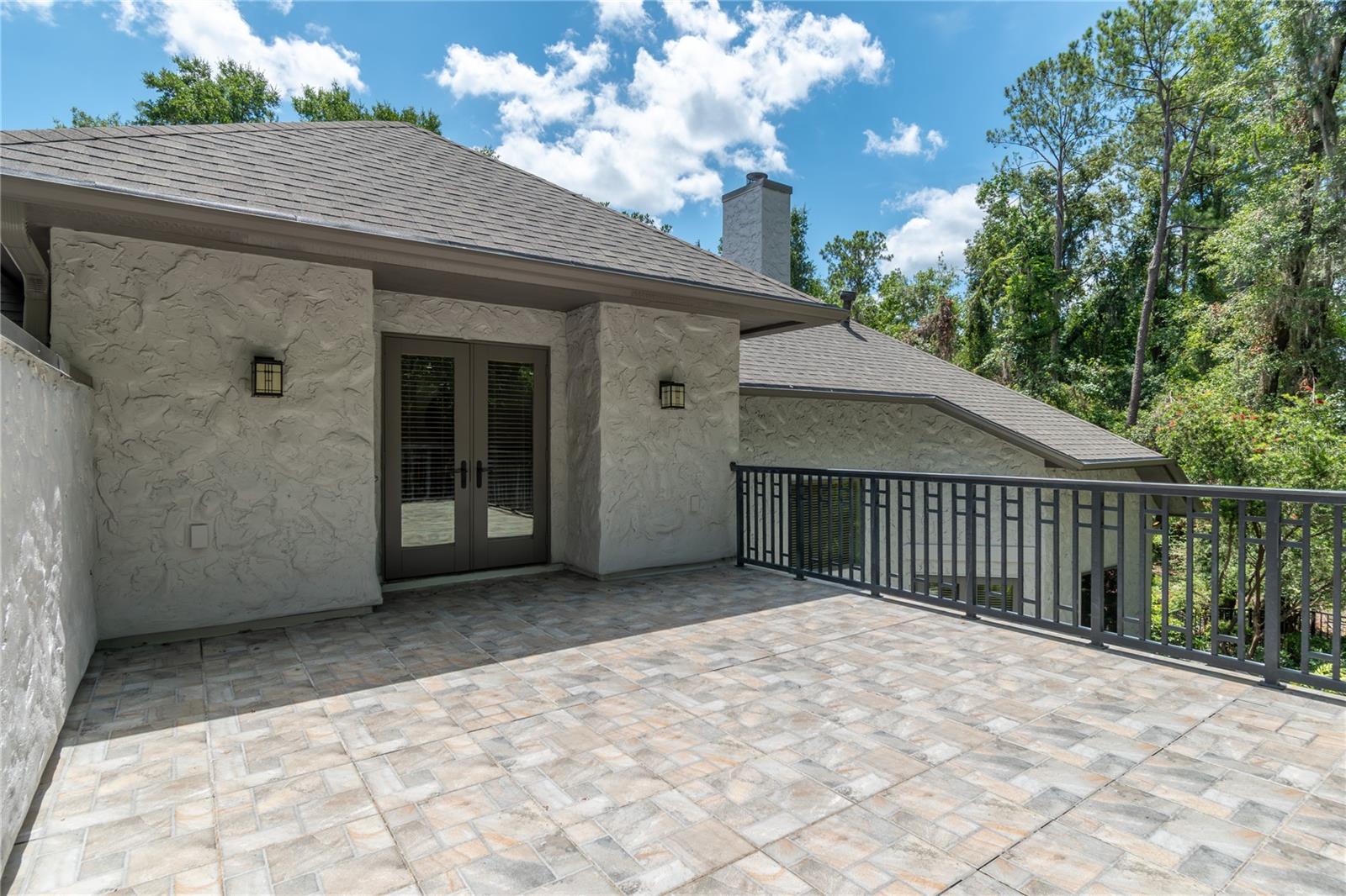 BELLECHASE LAURELS - Residential