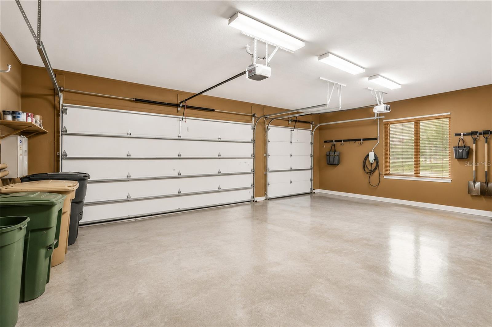 BELLECHASE LAURELS - Residential